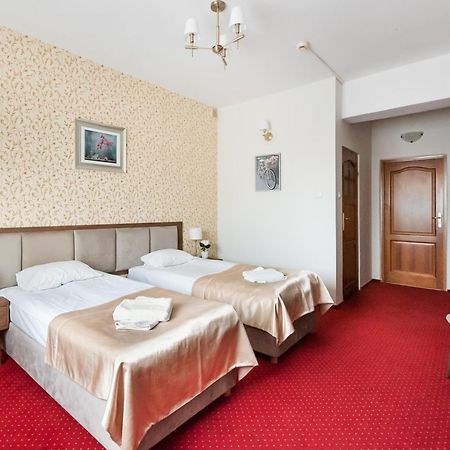 Hotel Arkadia Варшава Экстерьер фото